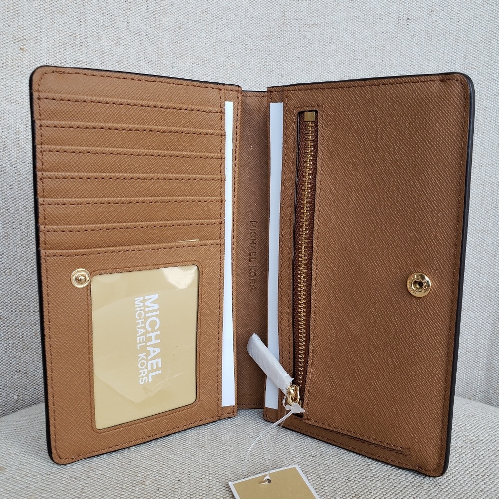 SOLD Michael Kors Ciara Bag + Wallet + Pom Vanilla - Picture 4 of 7